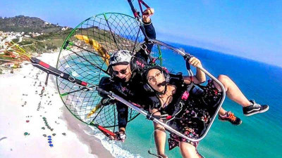 Passeos e aluguer de paramotor em Arraial do Cabo, Arraial Ferias
