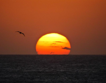 pôr do sol em arraial do cabo