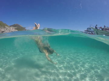 Águas transparentes no Caribe de arraial do cabo, soluções turísticas