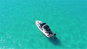 aluguer de barcos em arraial do cabo para passeios