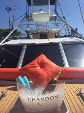 Lancha até 24 passageiros