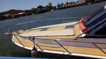 Lancha até 24 passageiros