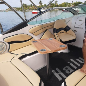 Lancha até 7 passageiros Kailu