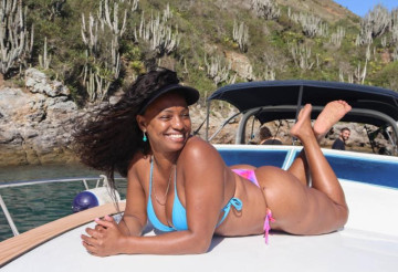 Até 9 Passageiros Hawk 32