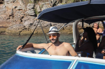 Até 9 Passageiros Hawk 32